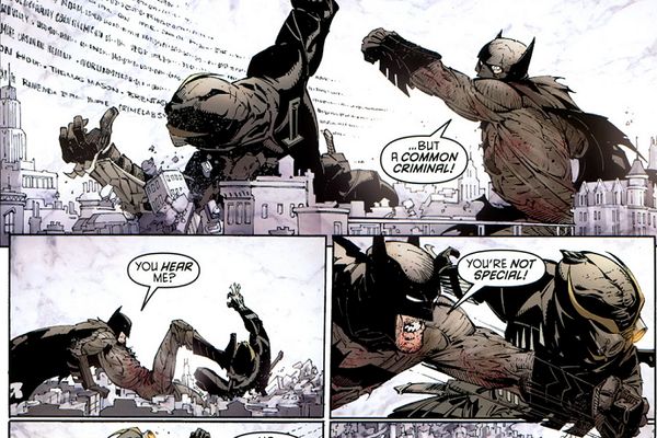 batman golpeando a talon
