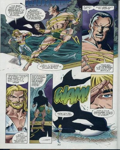 aquaman derrota a namor aplastandolo con una ballena